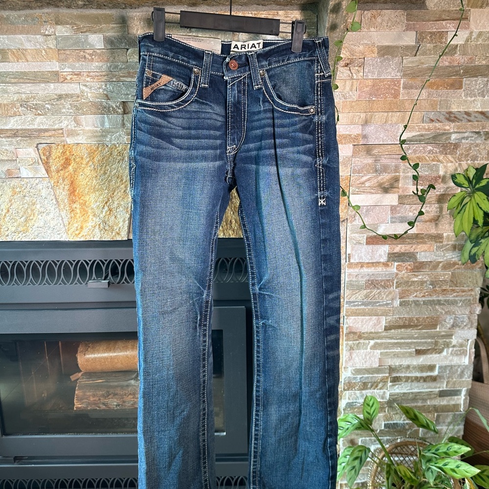 NWT Men’s Ariat Straight Fit Straight Leg Jeans - Stretch 28/30